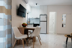 Cozy Apartment 50m from the sea
